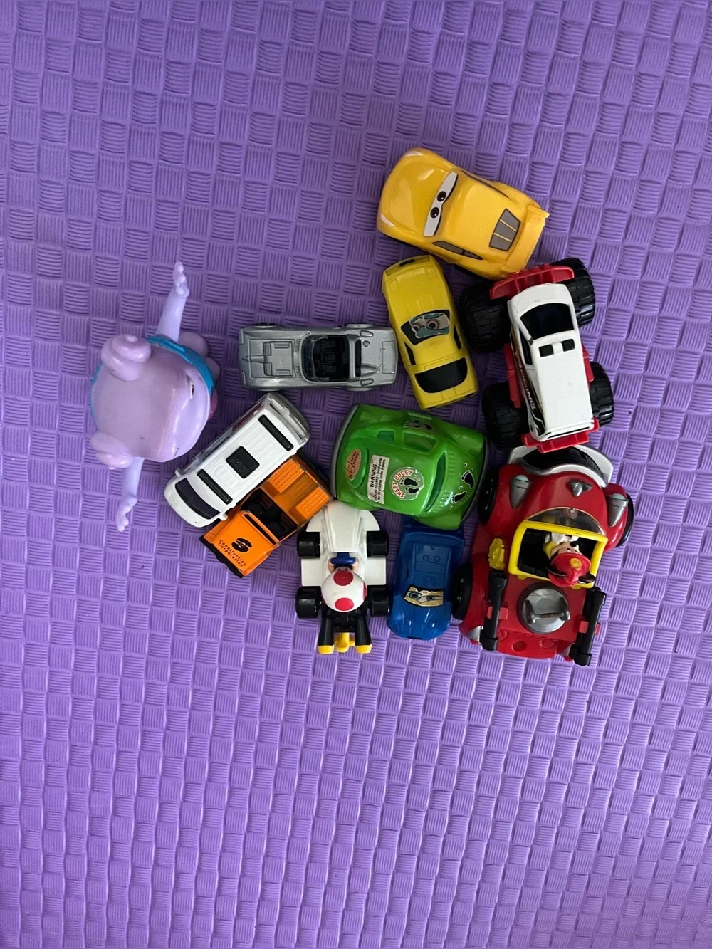 10 Assorted Kids Toy Cars and Vehicles - Mixed Colors